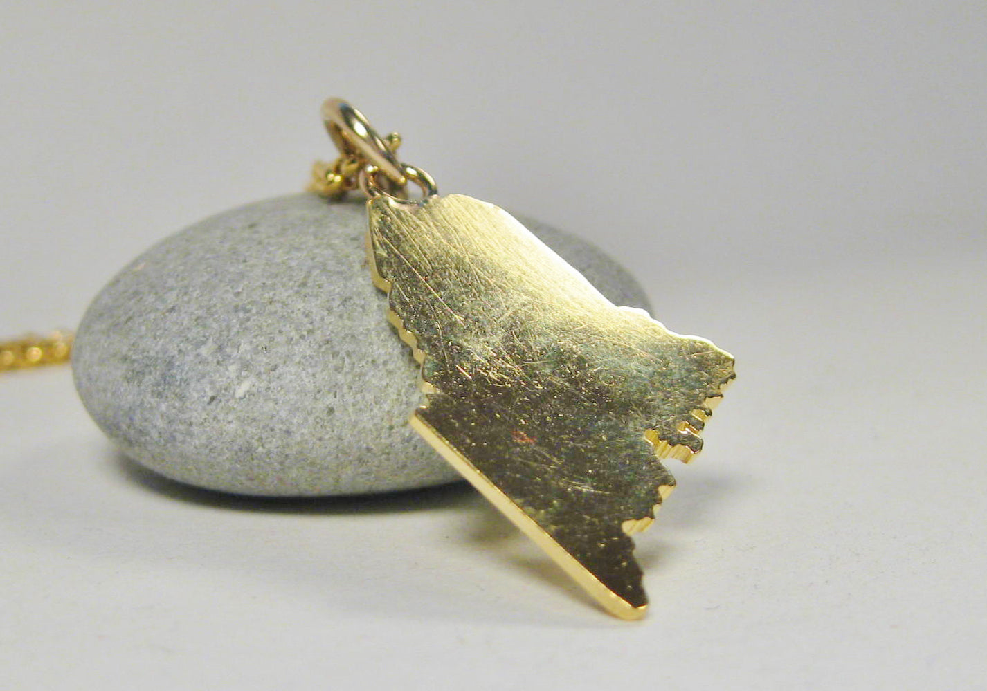 Large 18k Gold State of Maine Pendant